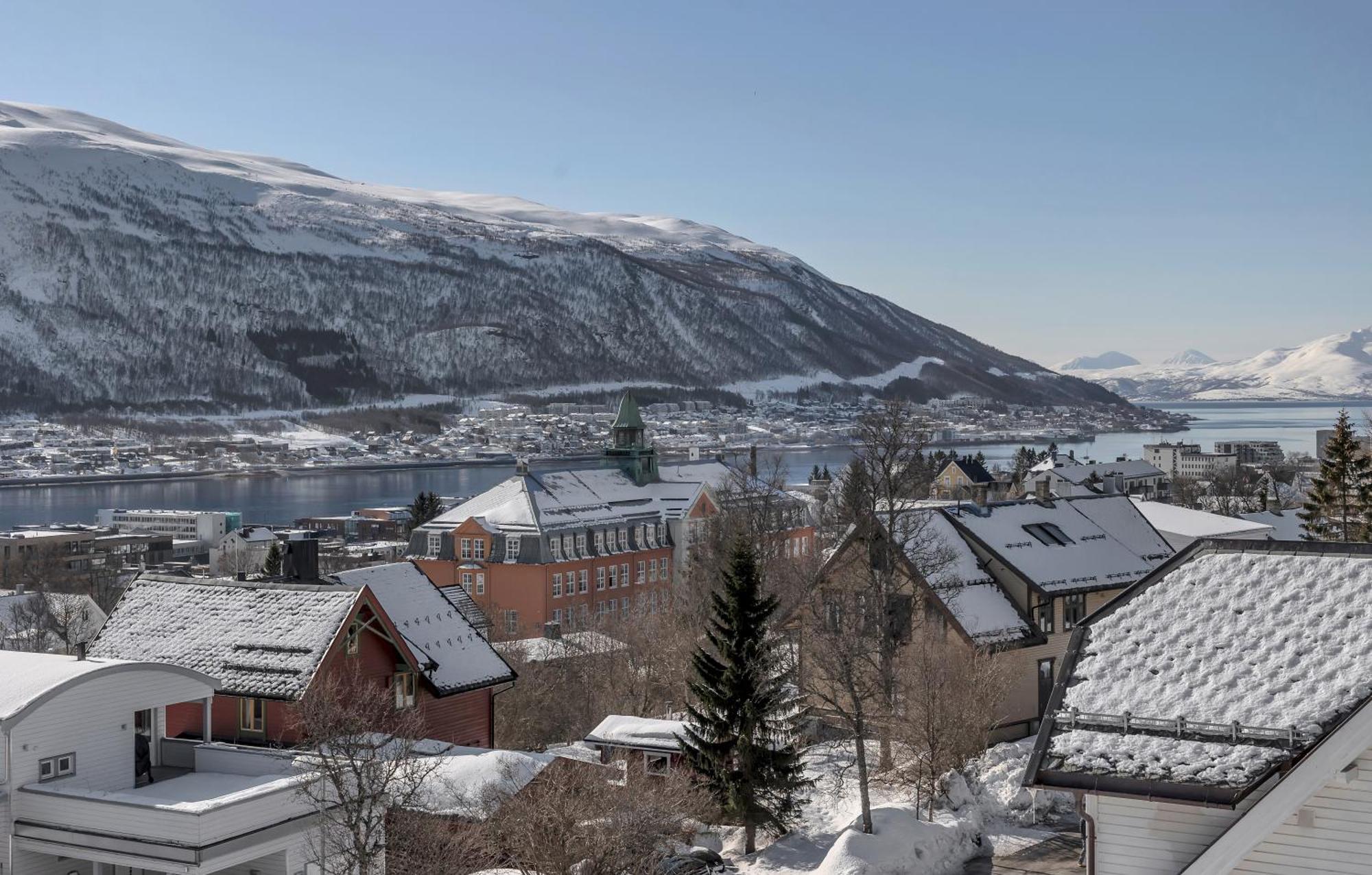 Cozy Central Loft Apartment With Amazing View Tromsø Exterior foto
